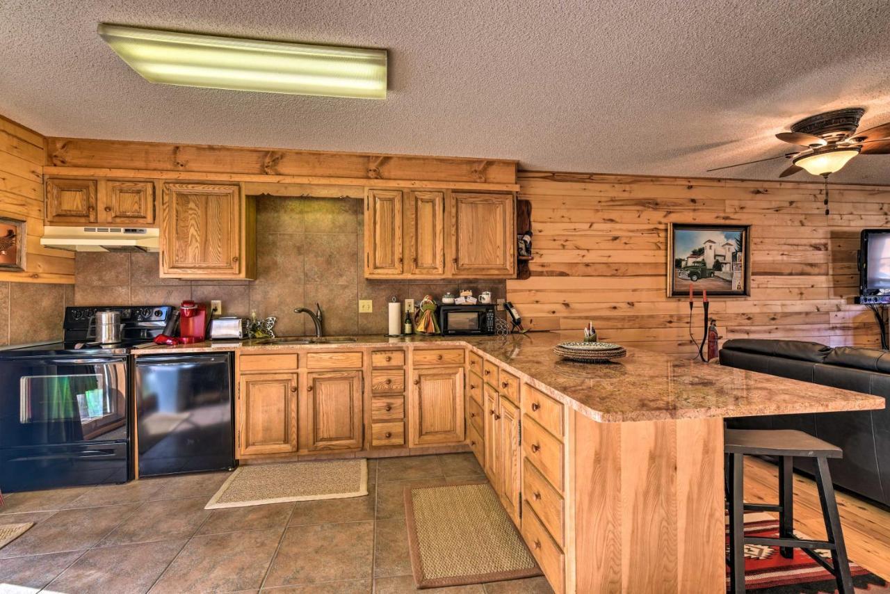 Downtown Red River Retreat With Mtn Views And Yard Exterior foto